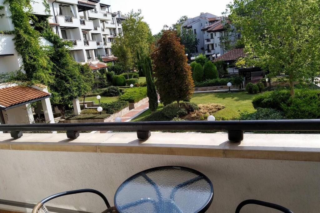 Apartment In The Picturesque Oasis Resort & Spa ロゼネッツ エクステリア 写真