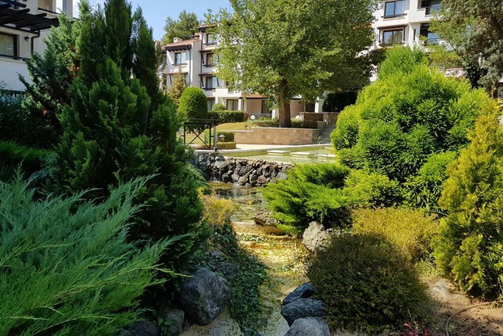 Apartment In The Picturesque Oasis Resort & Spa ロゼネッツ エクステリア 写真